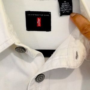 Levi’s white denim long sleeve shirt. EUC